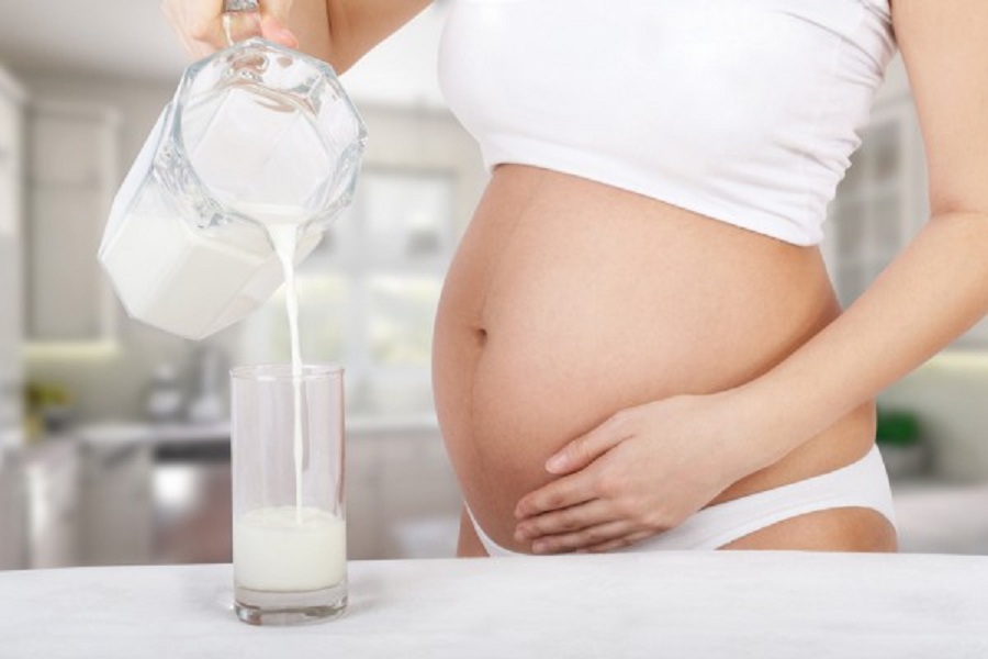Bà bầu nên uống sữa thế nào để không gây hại cho thai nhỉ