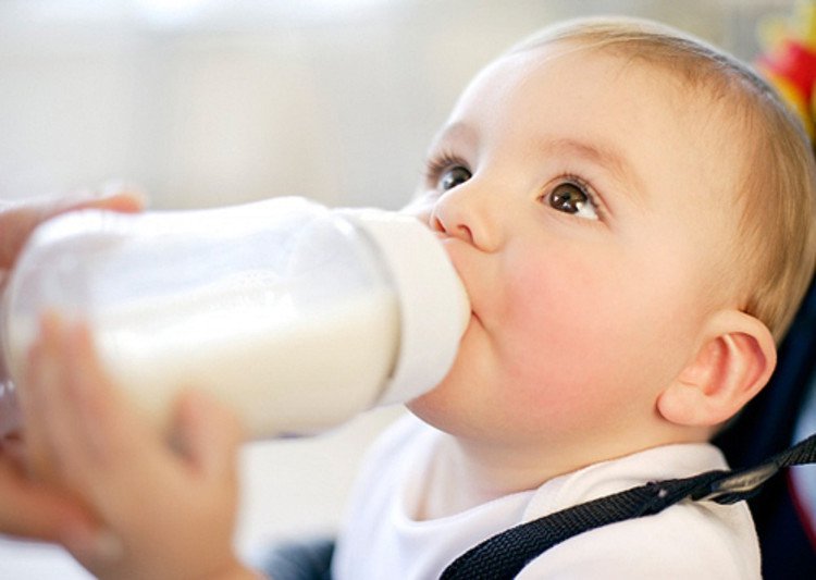 sử dụng sữa tăng cân cho trẻ